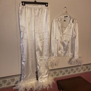 Boohoo Premium Bride Feather Trim Pyjamas Set Size 10 NWT, White Satin